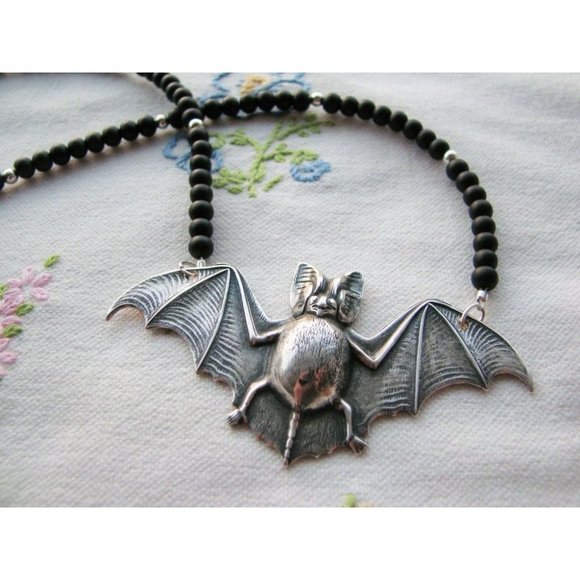 My Friend the Bat - Handmade Necklace - Picture 1 of 4